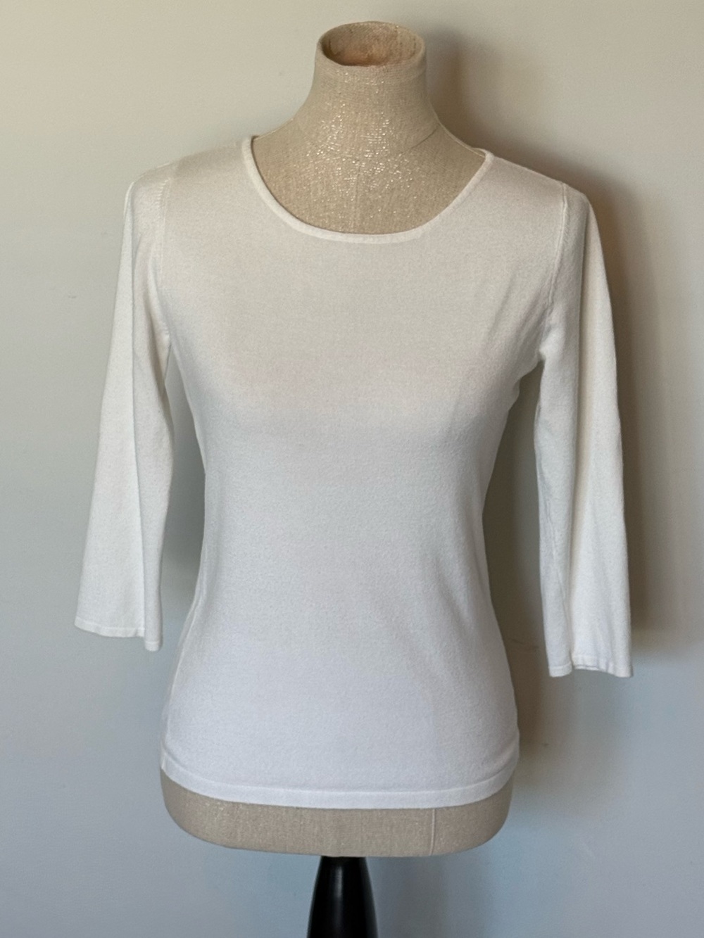 Express White Scoop Neck Long Sleeve Tee